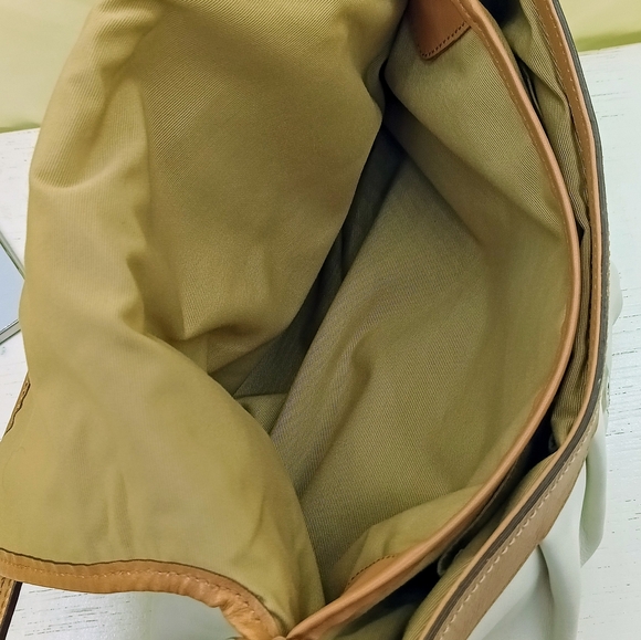 SOLD Coach Pleated SOHO Flap Shoulder Bag F13729 White Brown Leather Silver - Picture 8 of 16